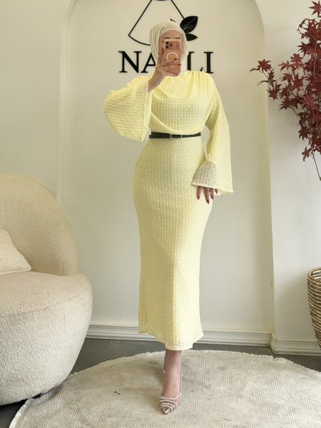 فستان دانتيل