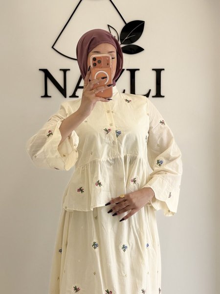 طقم تنورة