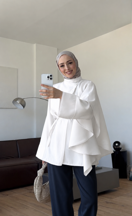 ابيض