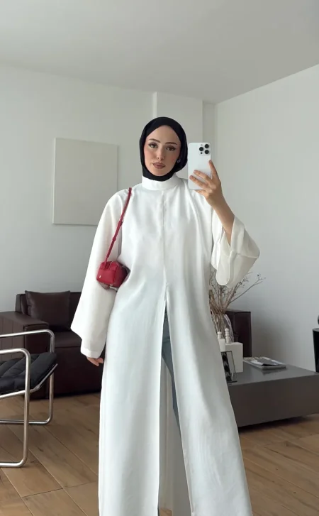 ابيض