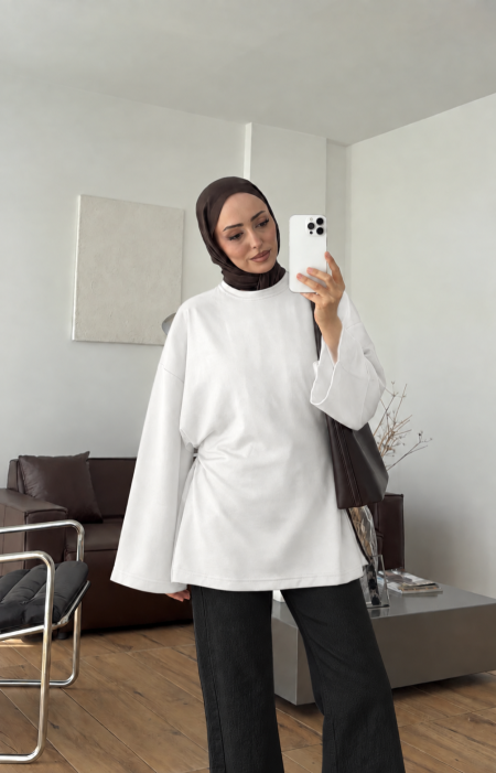 ابيض