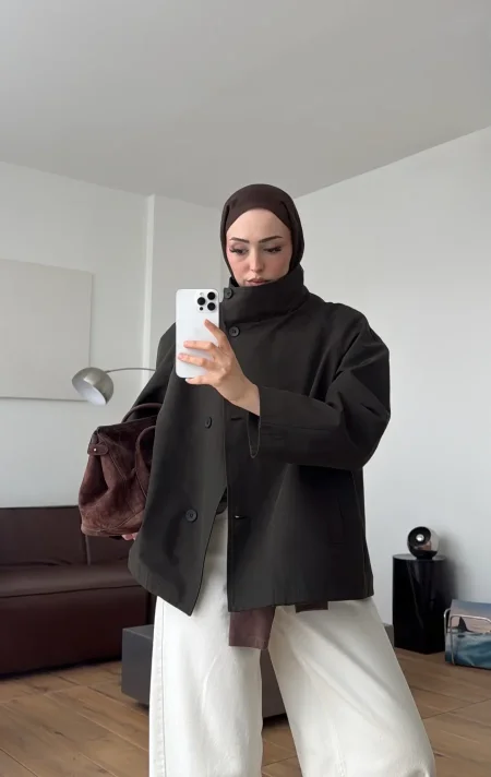 زيتي غامق