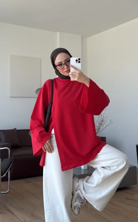 احمر