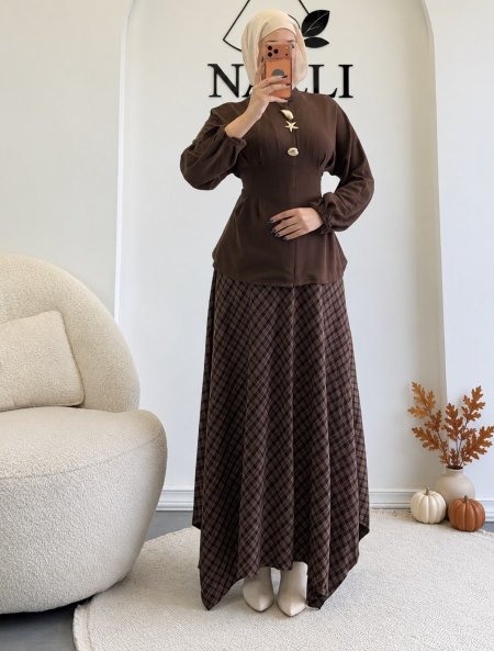 طقم بلوزة مع تنورة كروهات