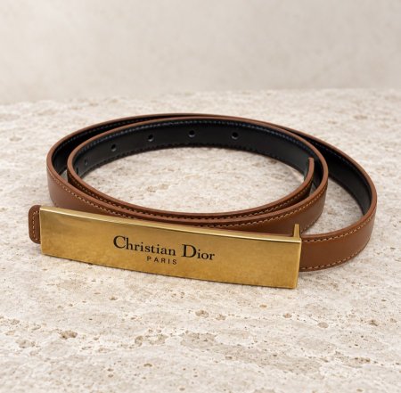 حزام جلد Dior