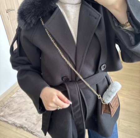 جكيت جوخ مع فرو