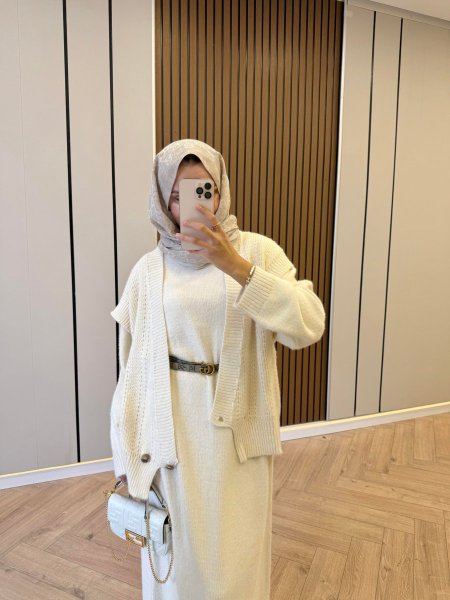 طقم  قطعتين - فستان مع فيزت